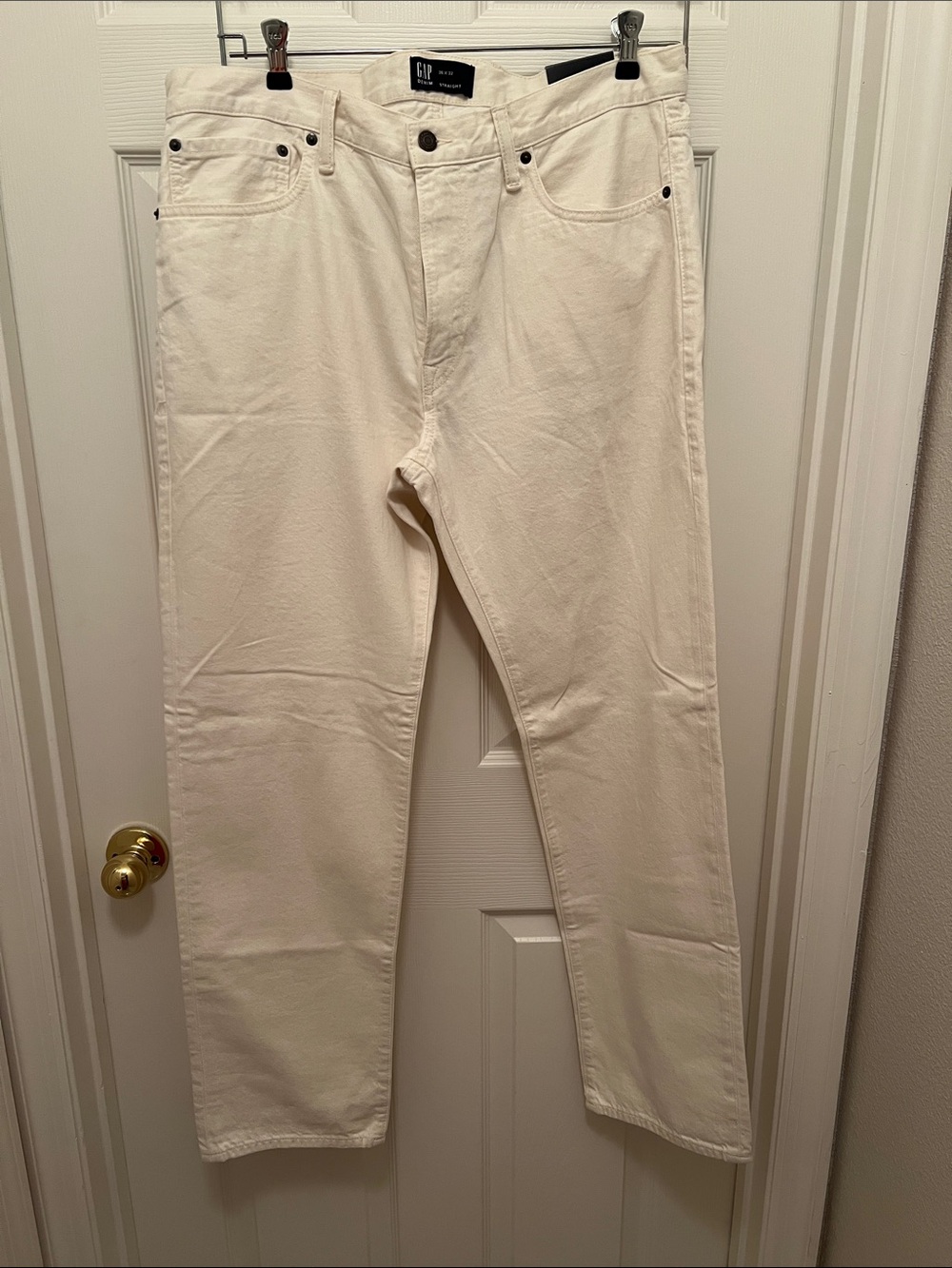 GAP  Straight Jeans in Off-White